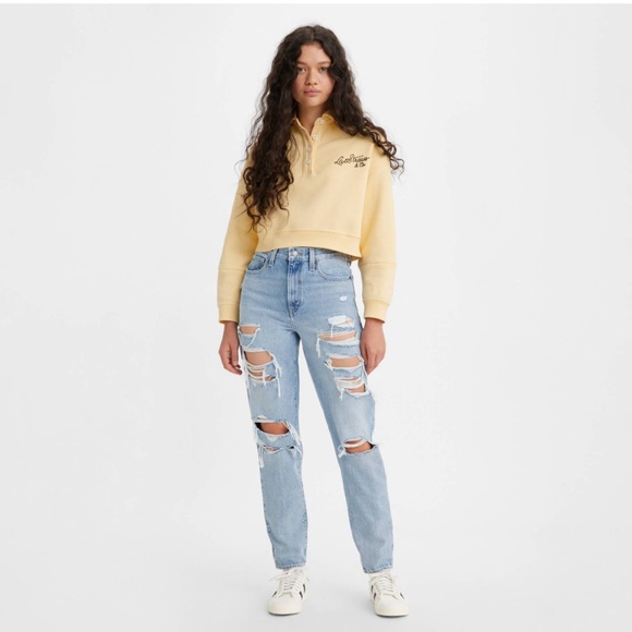 Levi’s distressed high-waisted mom jeans NWT - Picture 1 of 7